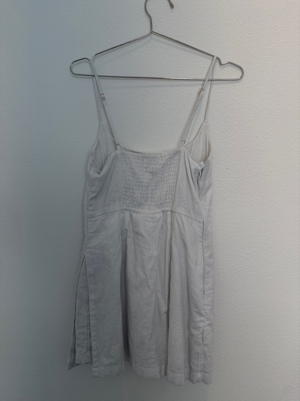 Abercrombie & Fitch Women's Scoopneck Linen-Blend Micro Skort - Picture 4 of 4